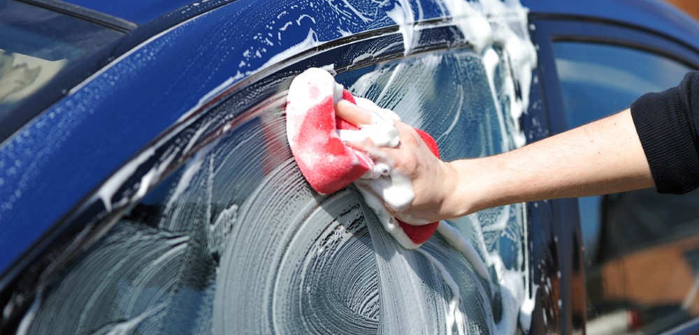 Limpieza manual de coches